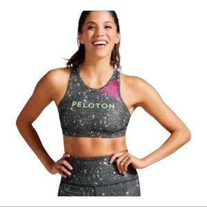 NEW Peloton Girls Night Out High Neck Sports Bra Size Large $56.00